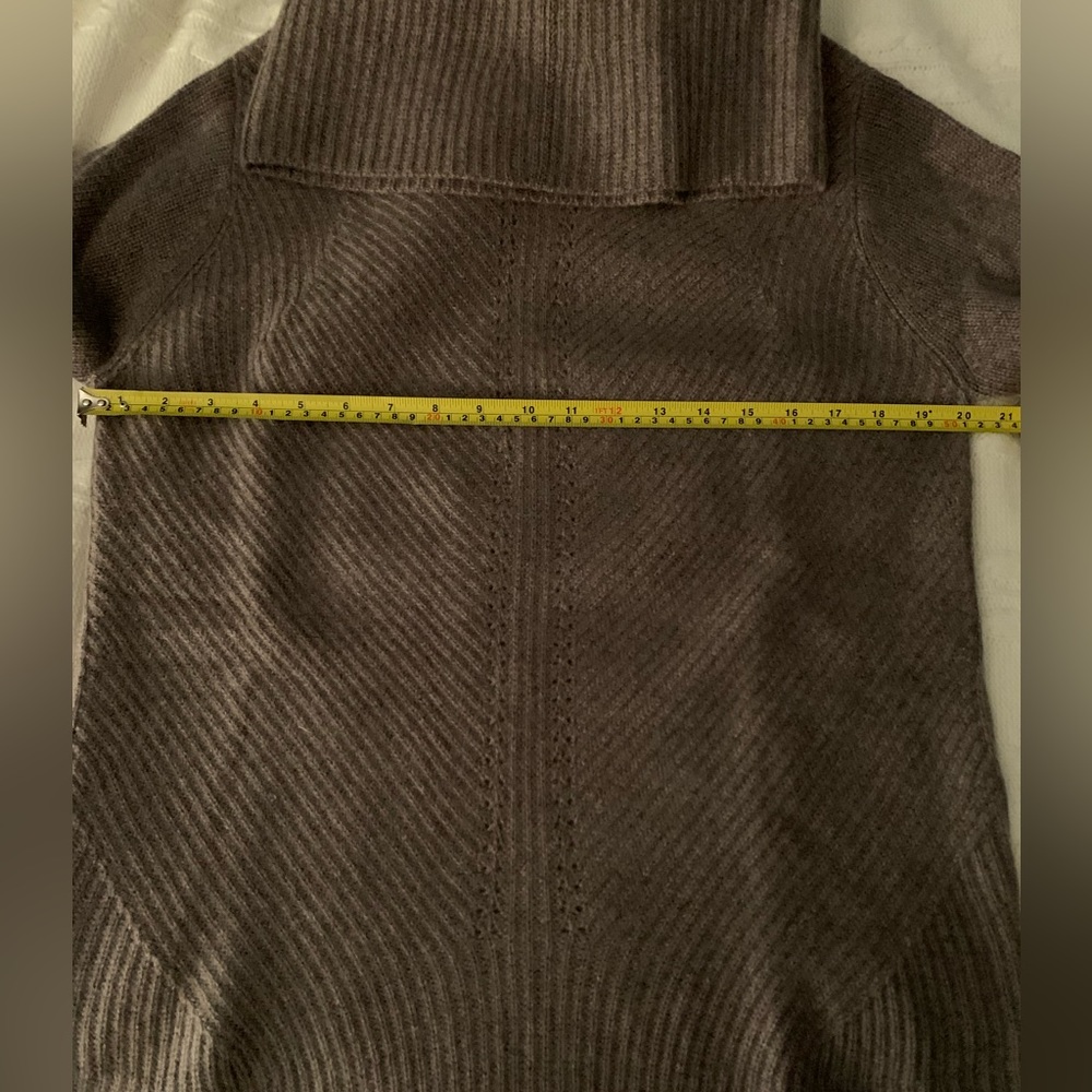 New without tags, Pure cashmere tunic sweater by Talbots size M. - Picture 7 of 7